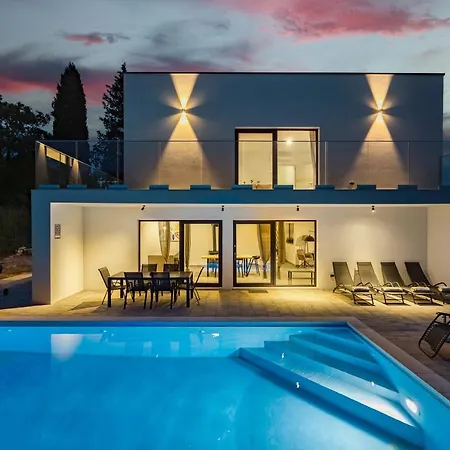 Villa Kalu 2 *